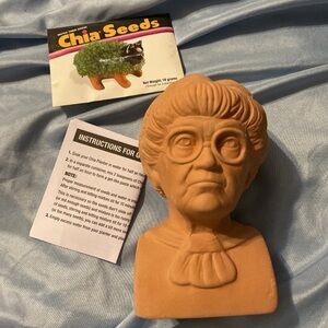 THE GOLDEN GIRLS SOPHIA CHIA PET DECORATIVE PLANTER